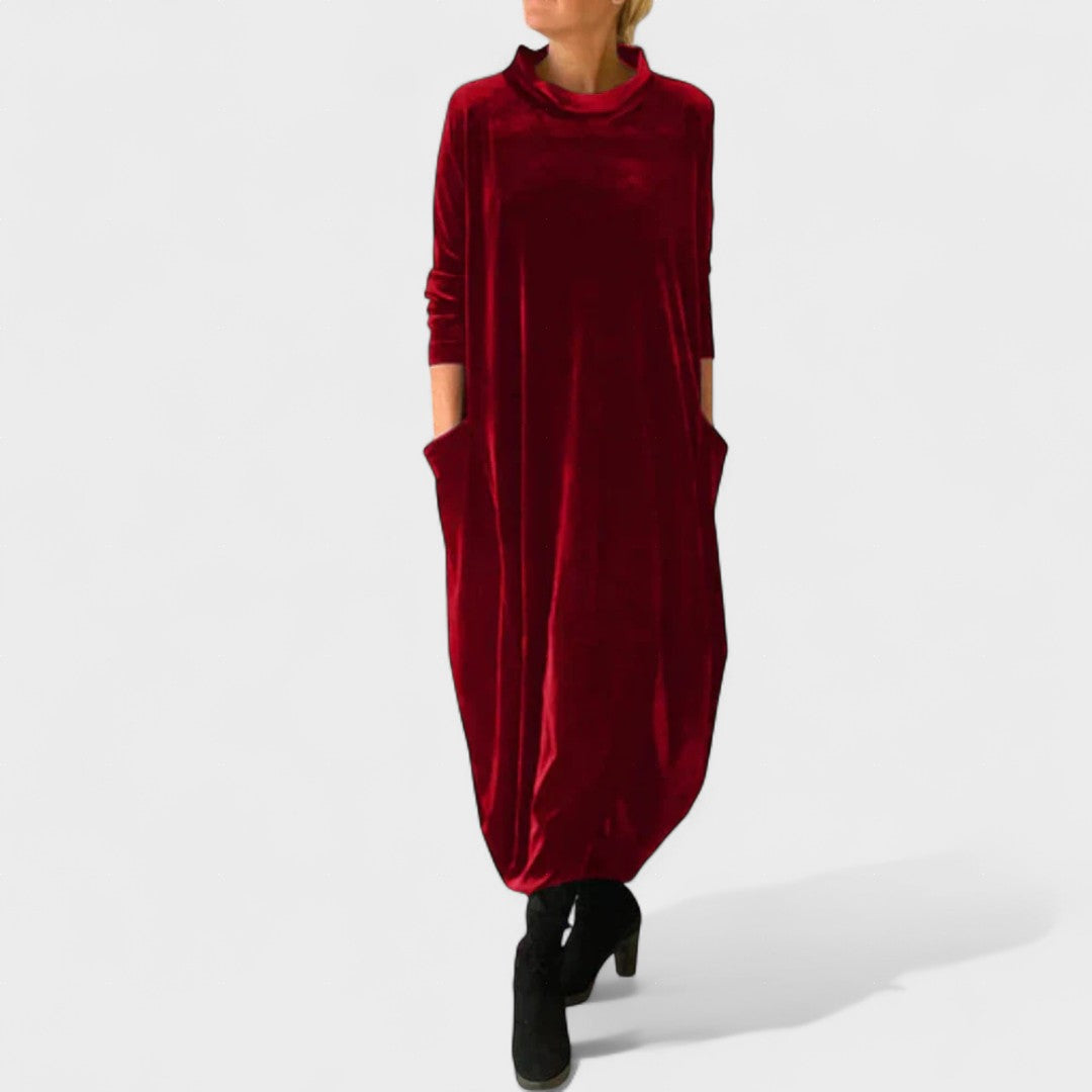Saskia | Elegant Velvet Dress with Pockets