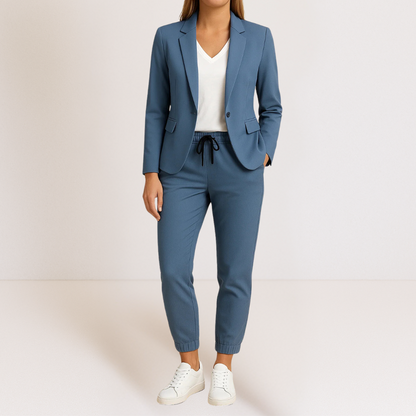 MONIQUE - TWO-PIECE WOMAN'S SUIT